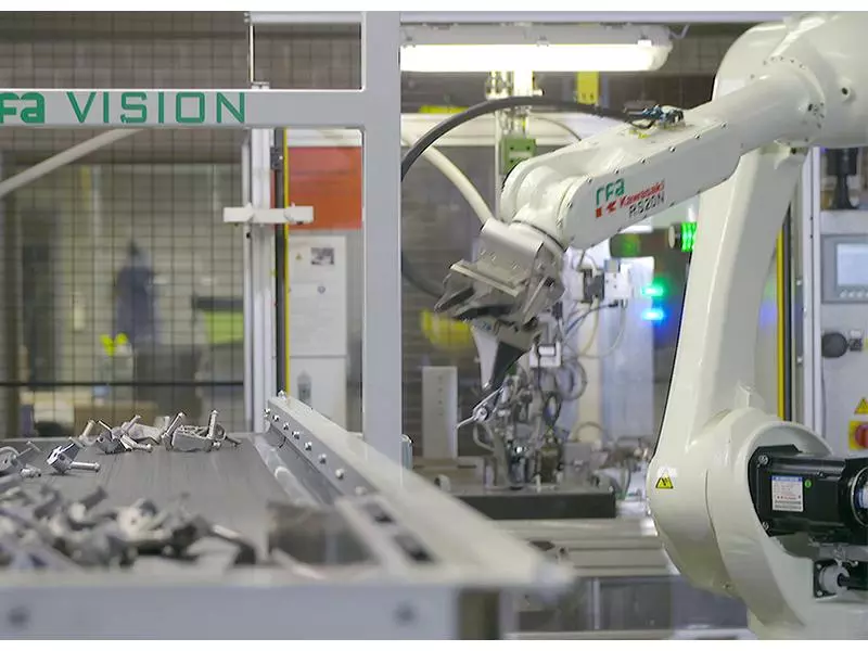 Automated machining cell with visionary system.webp